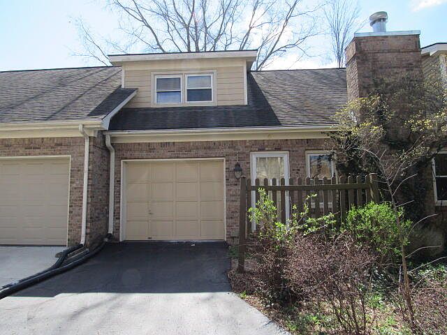 1st image of 3410 Spangler Dr APT 6