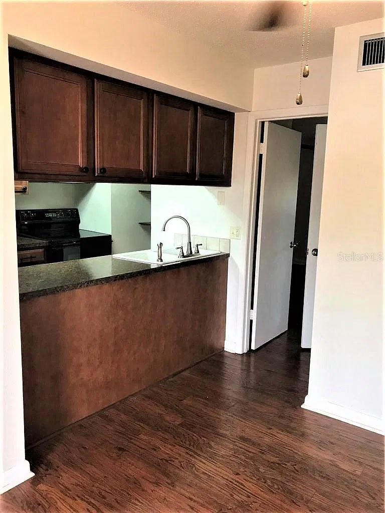 1 bed, 595 sqft, $1,450 — Photo 3