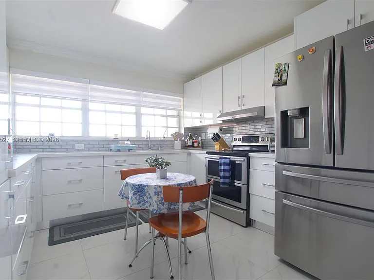 49 Majorca Ave #303 — Photo 5