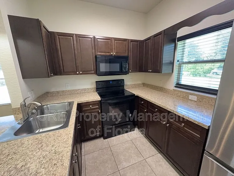 887 NW 6th Ter #1 — Photo 10