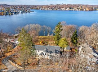 485 Windemere Ave, Mount Arlington, NJ 07856
