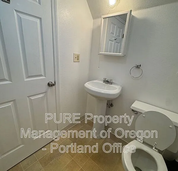 5026 N Harvard St #A — Photo 16