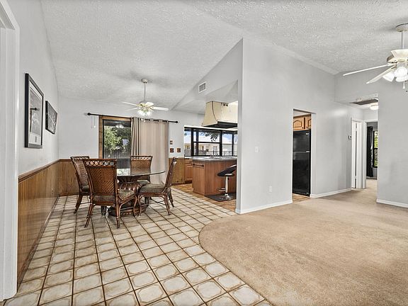 3rd image of 2549 SE Alfonso Avenue