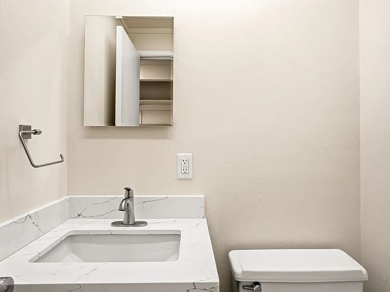 532 Tyrella Ave #45 — Photo 10