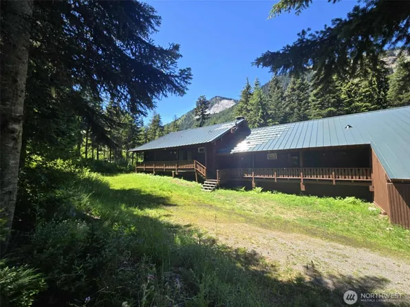 31008 Ski Club Lane #10, Enumclaw, WA 98022