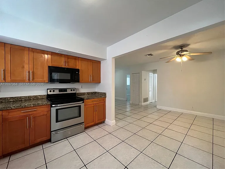 240 NW 48th Ct — Photo 2