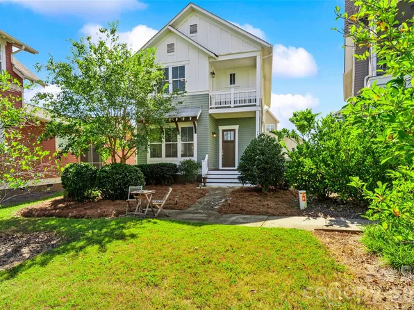 749 Waterscape Ct, Rock Hill, SC 29730