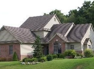 4586 Windswept Dr, Milford, MI