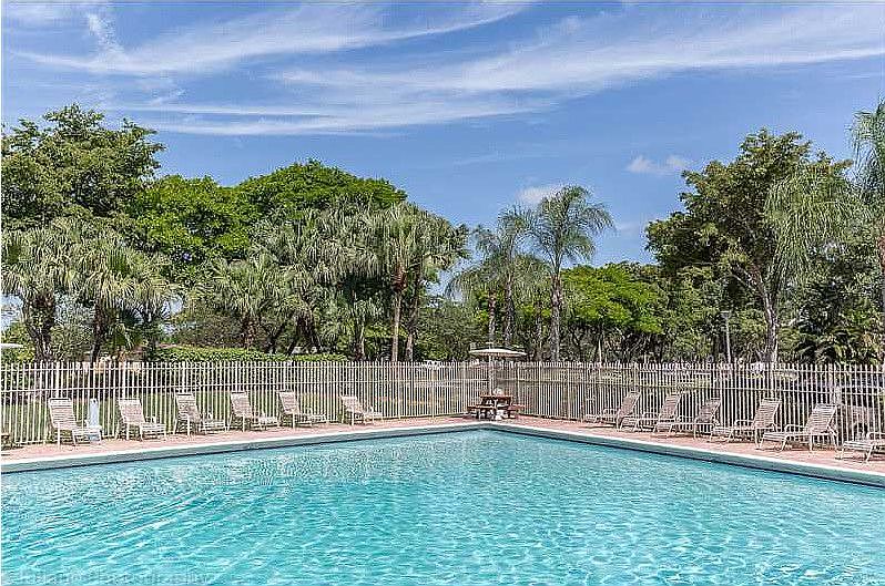 2nd image of 11260 NW 16th Ct