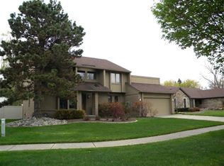 1290 Judy Dr, Troy, MI 48083