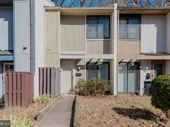 12174 Sanibel Ct, Reston, VA 20191