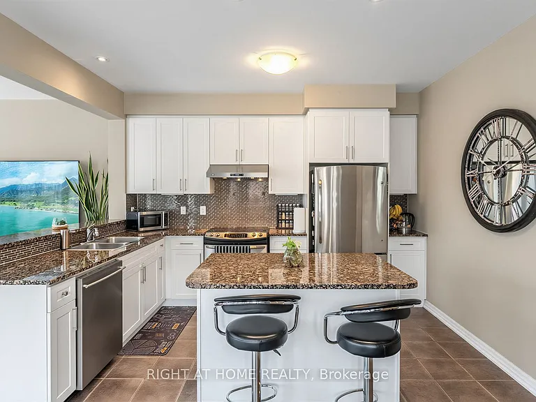 152 Duncan Ln — Photo 9