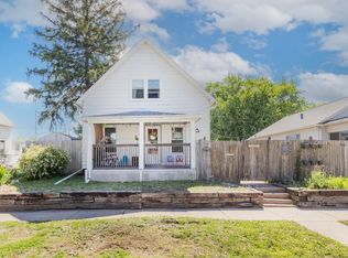 1413 40th St, Rock Island, IL 61201