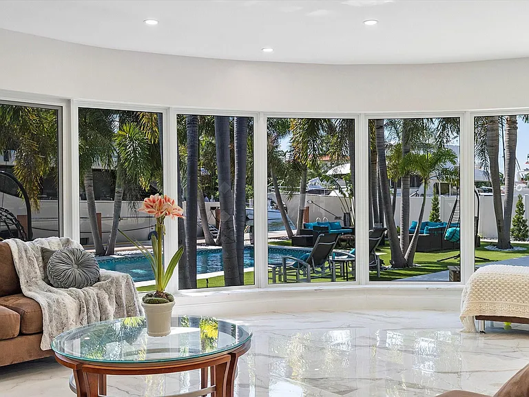 207 Royal Palm Dr — Photo 13