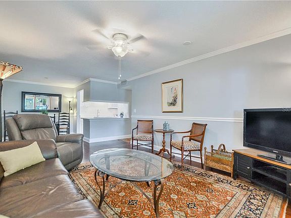 4th image of 3325 Bayshore Blvd Unit D12