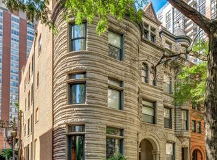 1316 N Astor St, Chicago, IL 60610