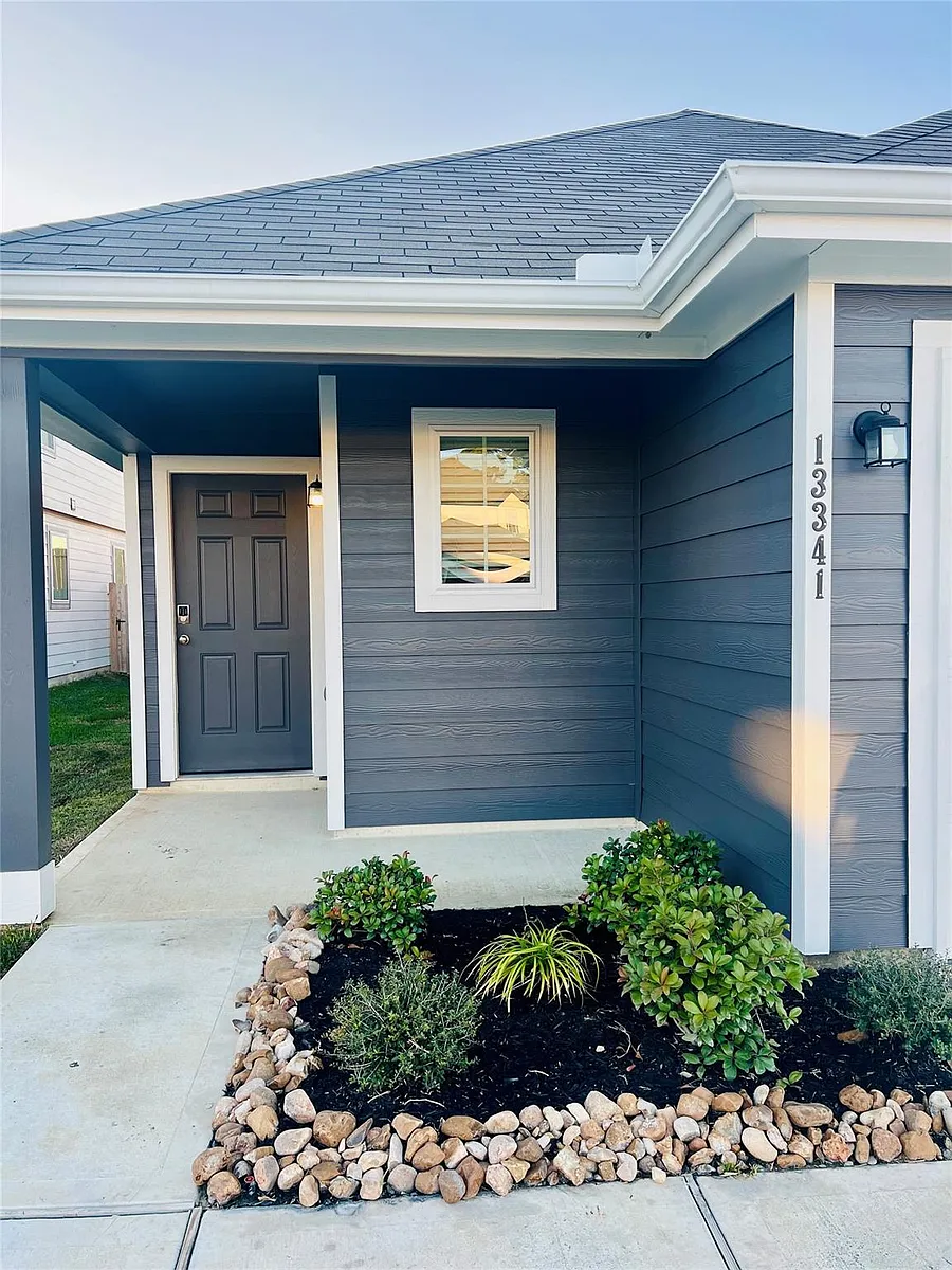 Building Photo - 13341 Burbot Dr