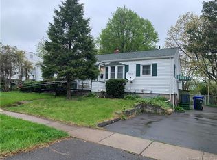 68 7th St, Newington, CT 06111