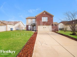 759 Streamside Dr, Greenfield, IN
