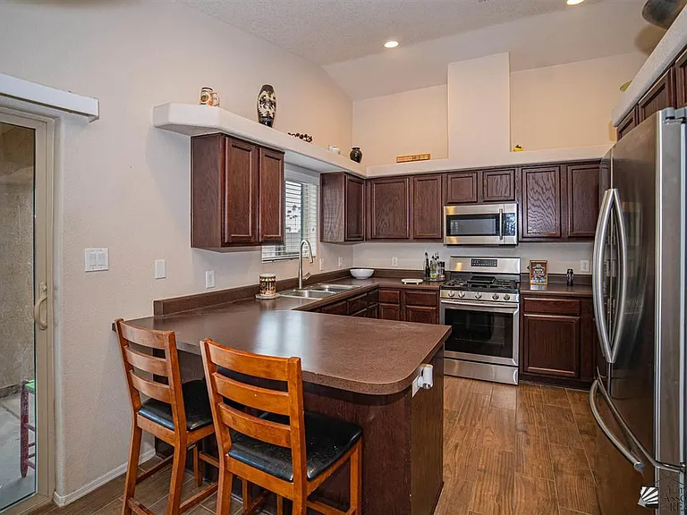 6580 E 33rd Ln — Photo 10