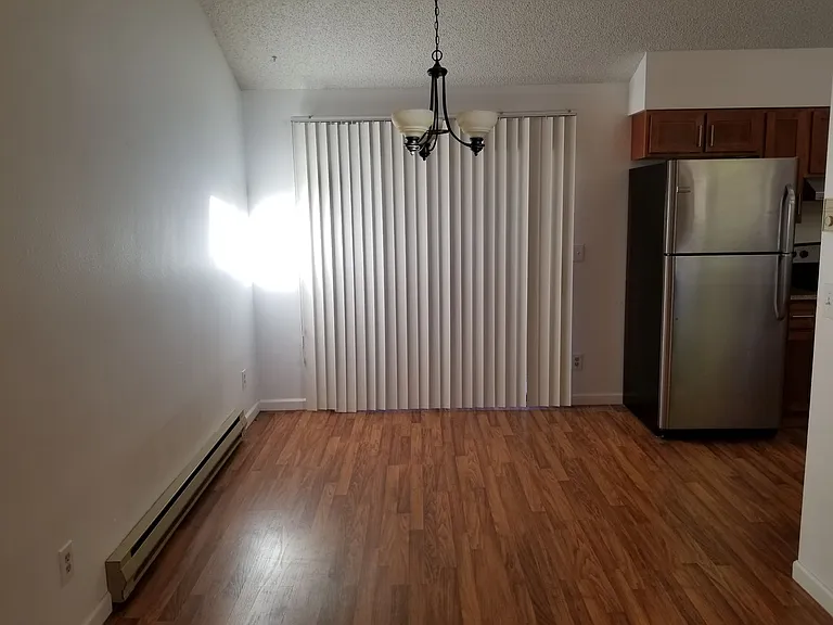 2836 Troxell Ave — Photo 32