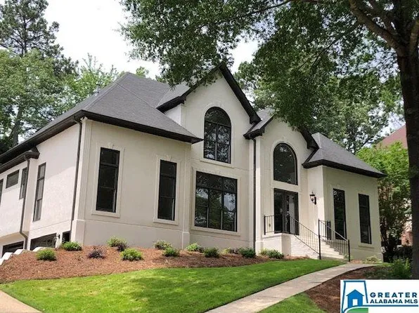 645 Trace Crossings Trl, Hoover, AL 35244