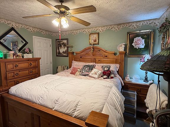 5th image of 7625 Orchard Village Dr