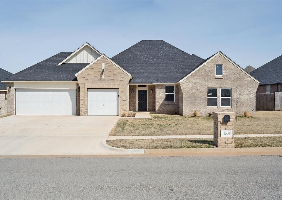 1st image of 13500 Carlisle Crossing Dr