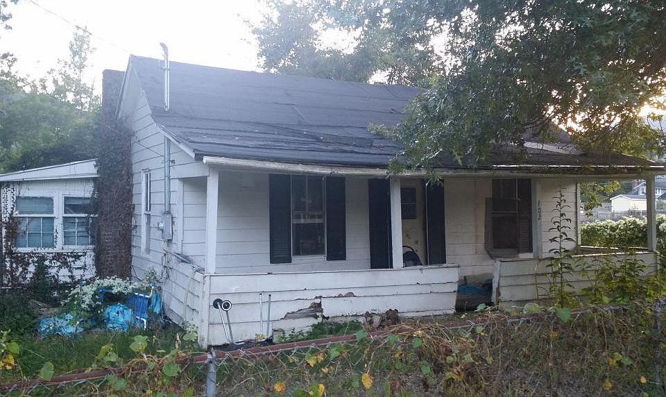 2nd image of 302 W 2nd St S
