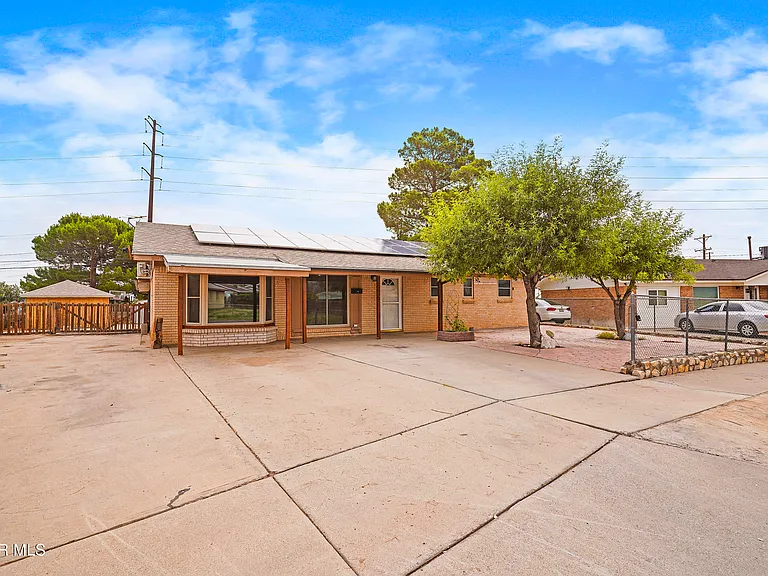 10372 Shenandoah St — Photo 2