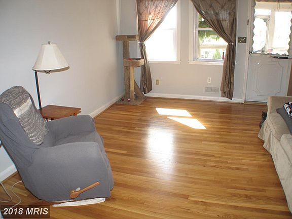 2nd image of 7504 Ives Ln