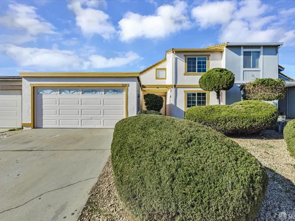1615 Cuevas Cir, Salinas, CA 93906
