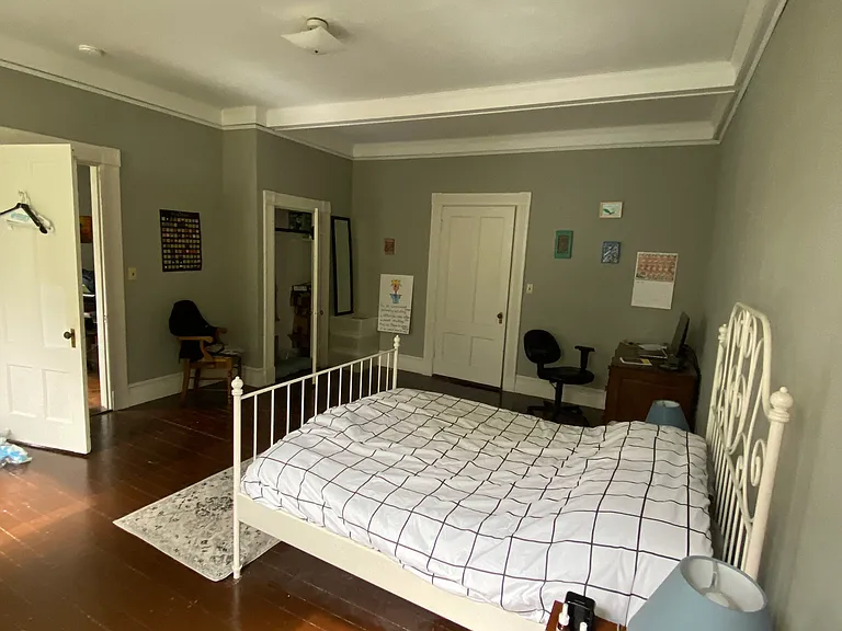 166 Washington St #2E — Photo 3