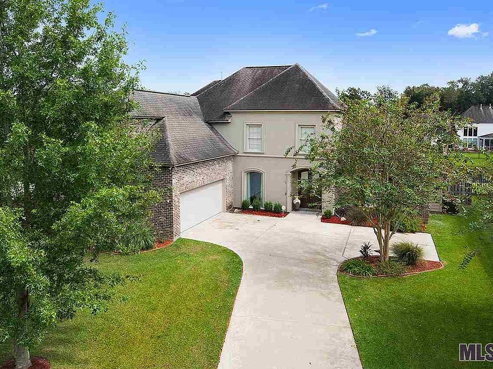 1st image of 16476 Westlake Dr