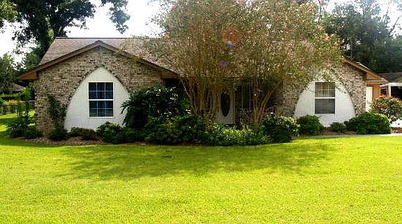 2nd image of 173 Nueces St