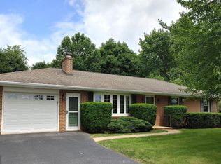 627 Burnt House Rd, Carlisle, PA 17015