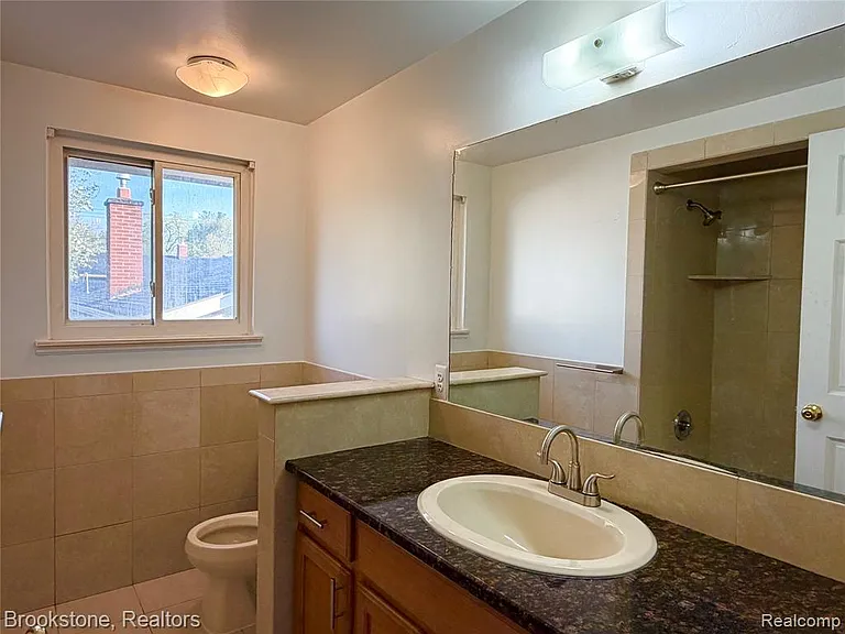 8912 Ardel Dr — Photo 10