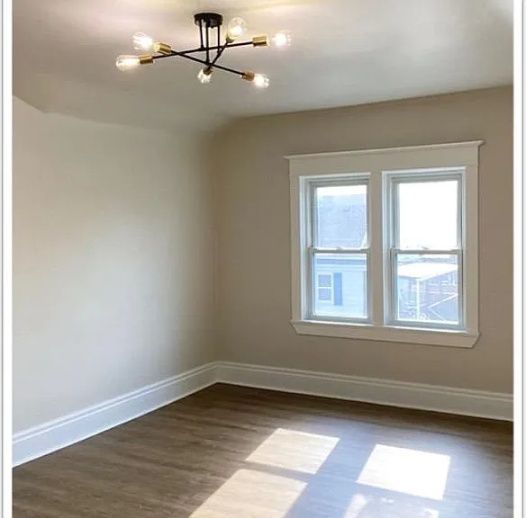 13 Delaware St #UPPER — Photo 1