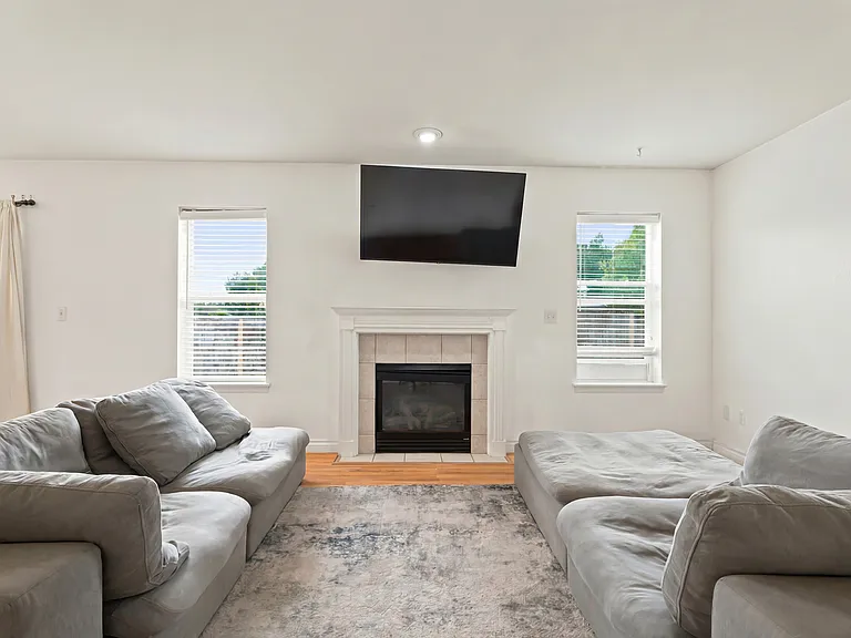 3815 184th St E — Photo 7