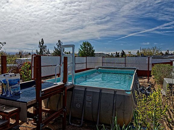4th image of 16353 Teton St