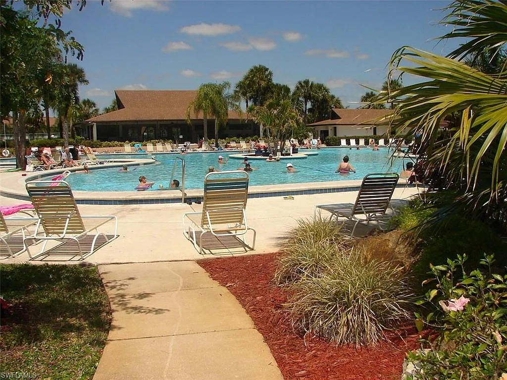2 bed, 2.0 bath, 1300 sqft, $1,850 — Photo 3