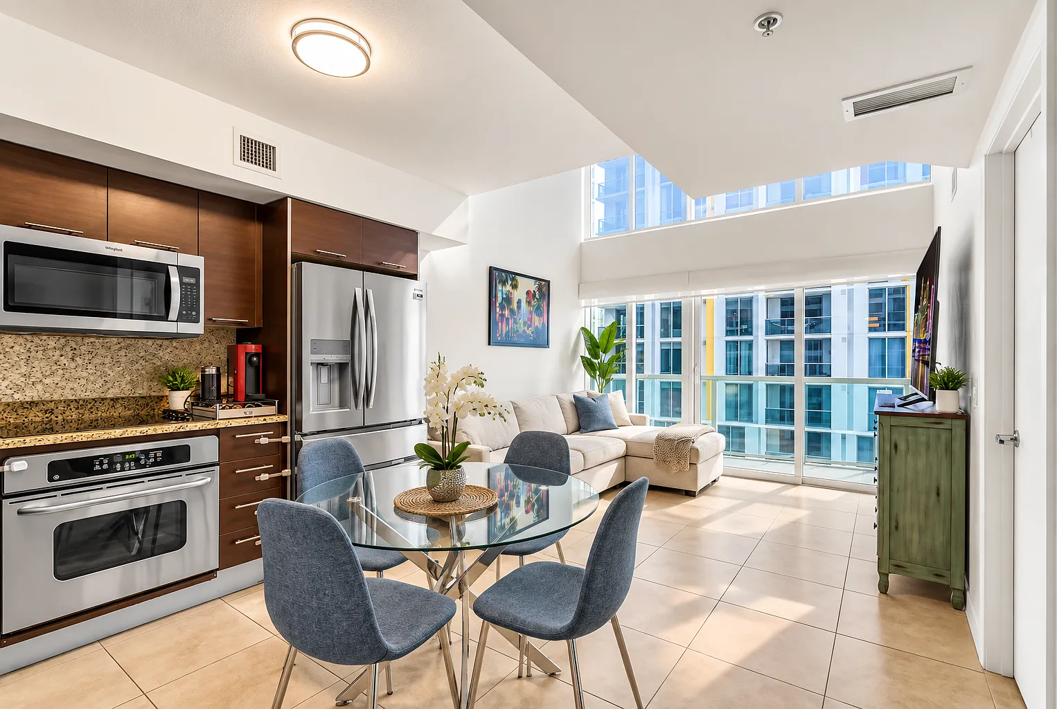 2 bed, 1402 sqft, $5,000 — Photo 4