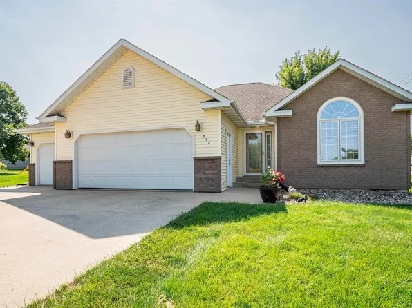 752 Hillcrest Dr SE, Le Mars, IA 51031