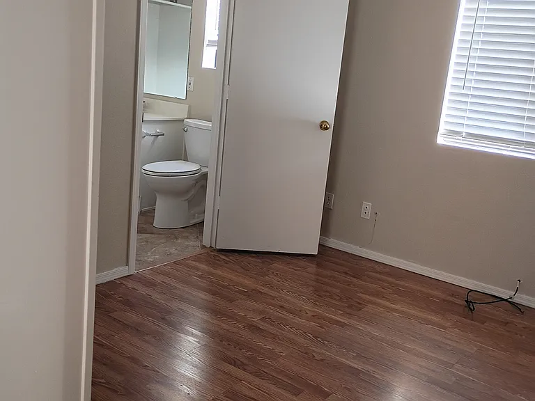 13636 N 103rd Way — Photo 10