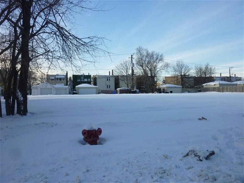 2nd image of 1528 S Kolin Ave #2