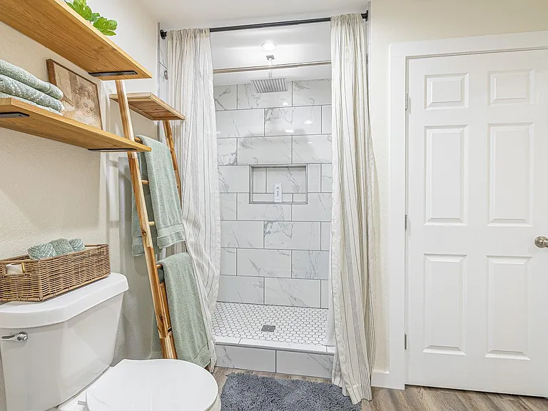 1029 Fish Hatchery Rd #B — Photo 16