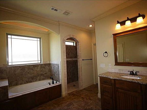 2nd image of 3505 Crosswinds Blvd