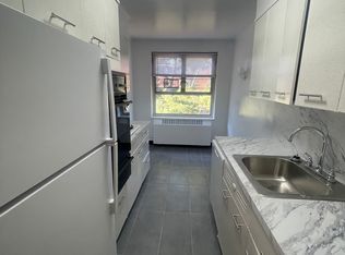 194-25 64th Ave #3BB, Fresh Meadows, NY 11365