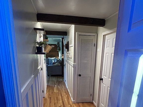 4th image of 315 Maple Dr