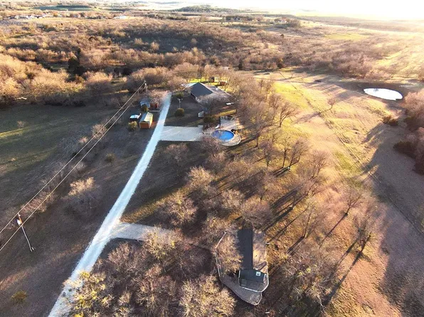 1285 Old Country Rd, Moody, TX 76557